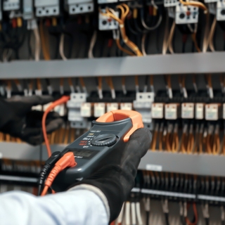 Serviços elétricos para empresas Salto Laudo SPDA instalação para empresas Itu Adequação NR10 para empresas Araçoiaba Serviços elétricos para empresas Salto Adequação NR12 Porto Feliz Alarme de incêndio Sorocaba